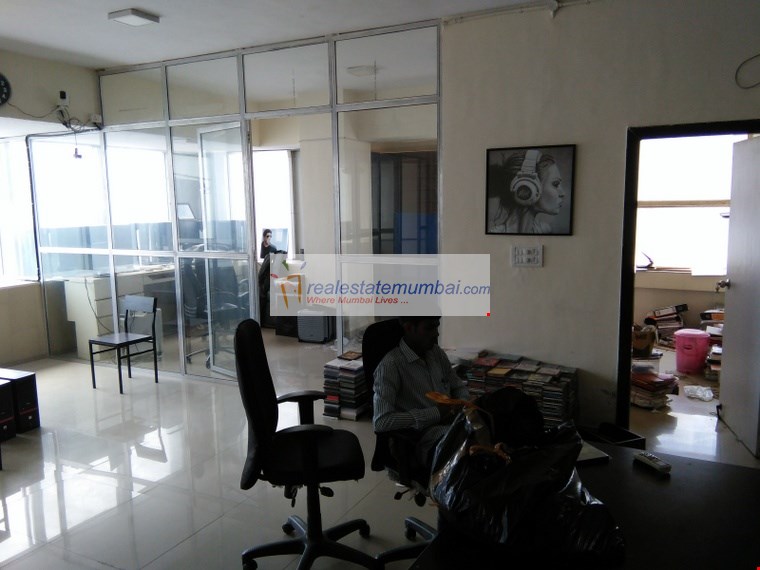 Office in Trans Avenue, Andheri West - Photo 4