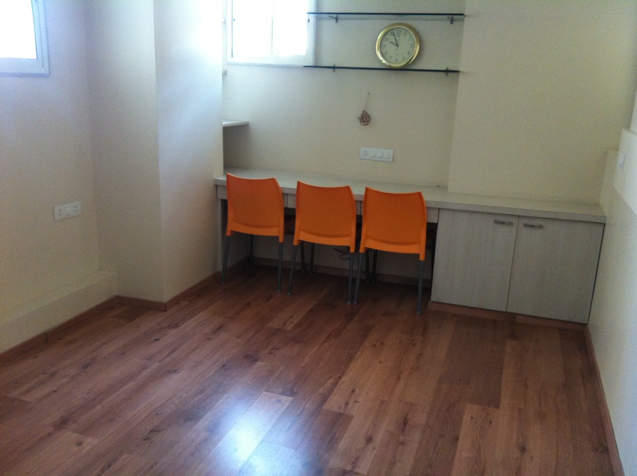3 BHK Semi-Furnished in Glen Dale, Powai - Photo 3