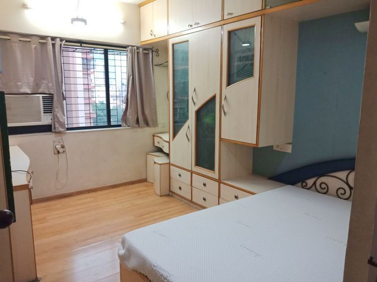 4 BHK in Indra Darshan, Andheri West - Photo 6