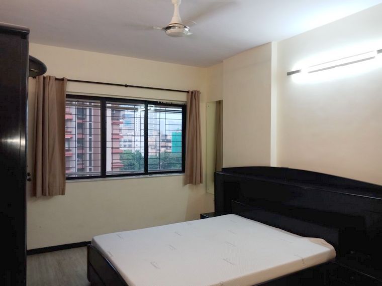 4 BHK in Indra Darshan, Andheri West - Photo 5