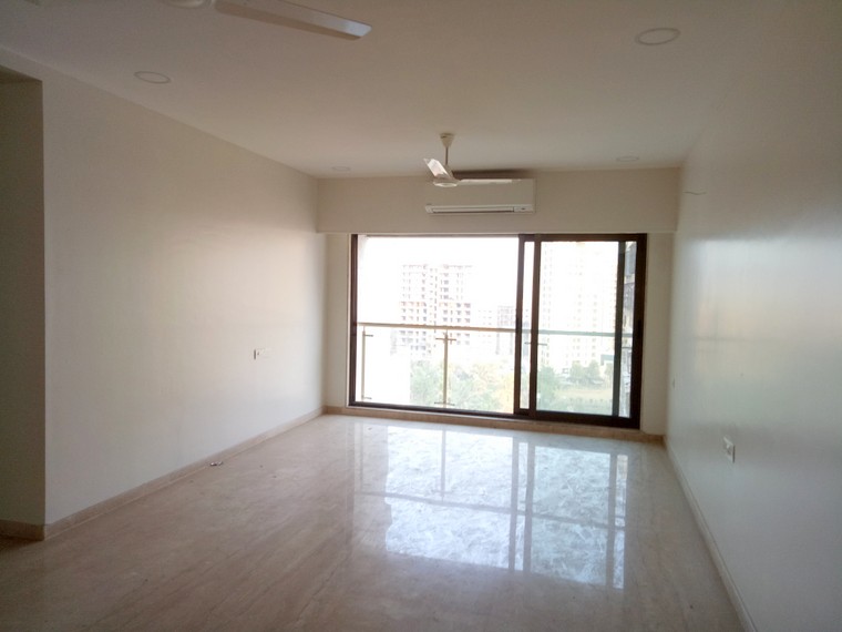 1 BHK Fully Furnished in DLH Sorrento, Andheri West - Photo 5