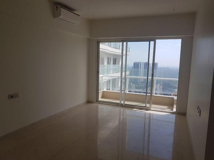 2 BHK in Omkar Alta Monte, Malad East - Photo 3