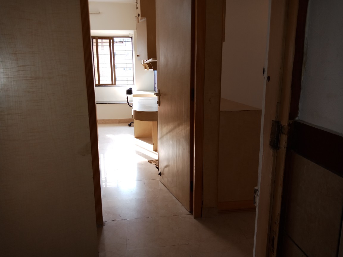 3 BHK Fully Furnished in Royal Classic, Andheri West - Photo 4