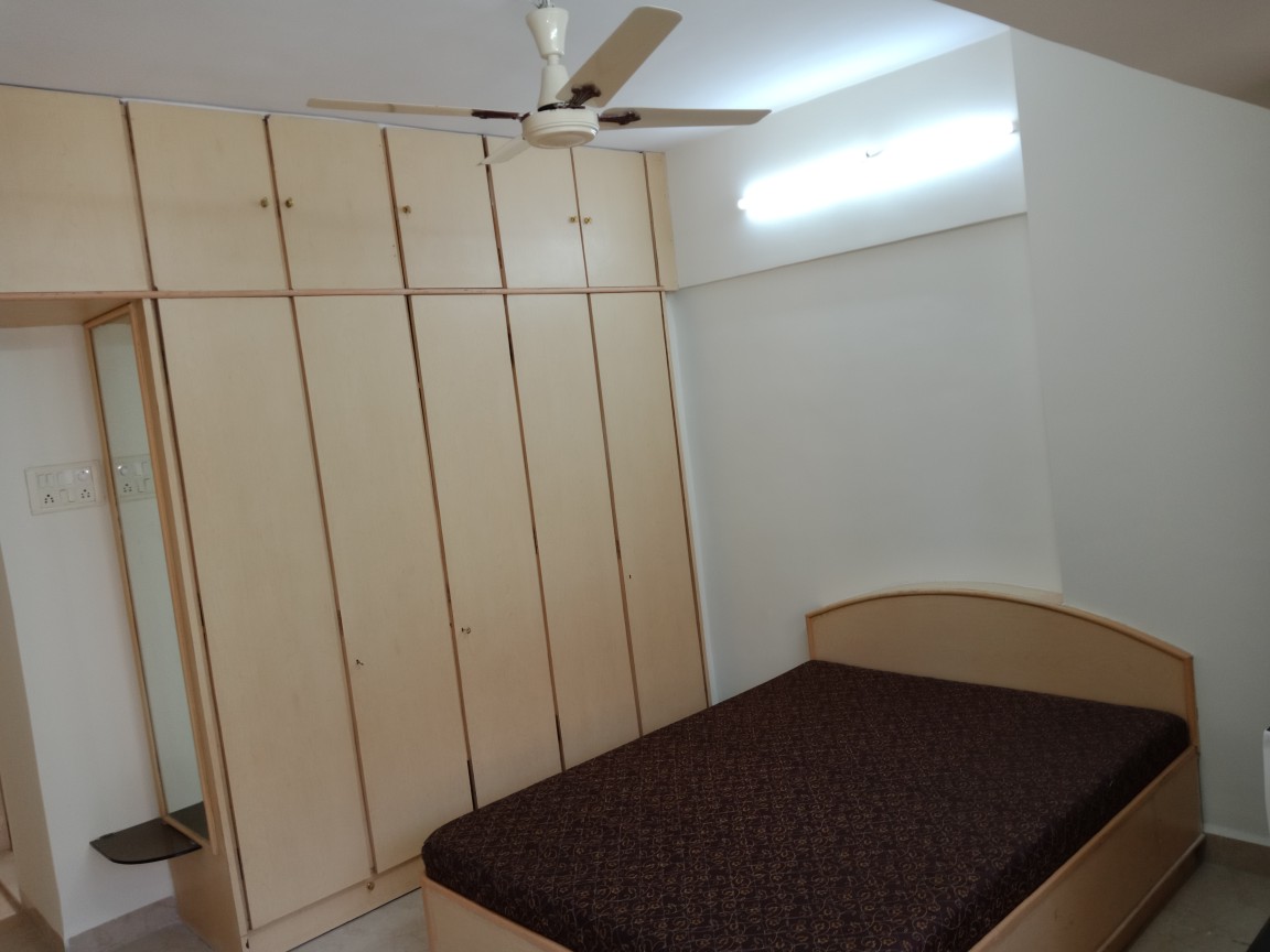 3 BHK Fully Furnished in Royal Classic, Andheri West - Photo 6