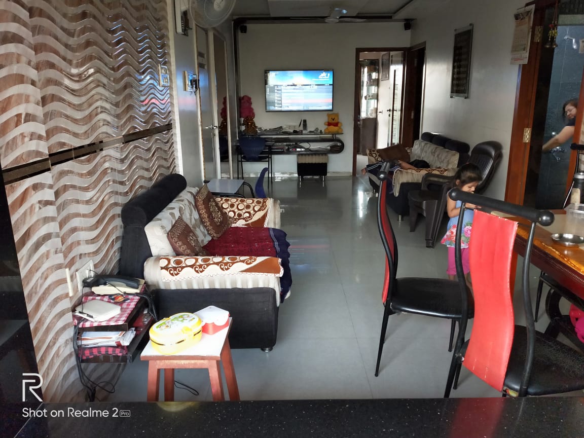 3 BHK in Gokul Blossom, Juhu - Photo 6