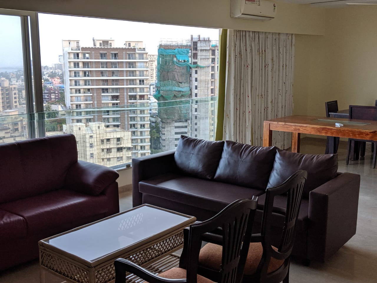 3.5 BHK in Two Roses, Bandra West - Photo 2