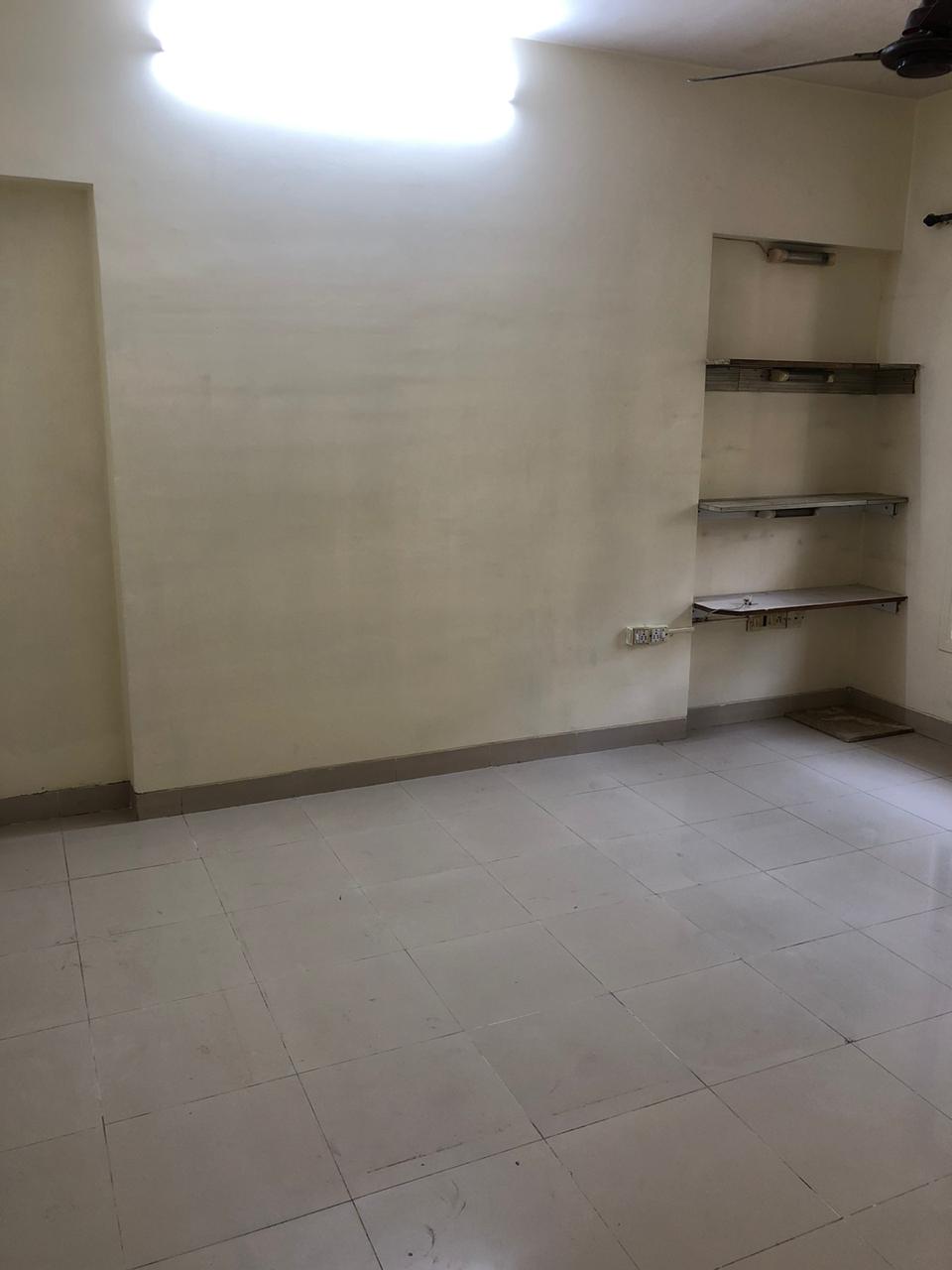 4 BHK Un Furnished in Rushi Towers, Andheri West - Photo 6