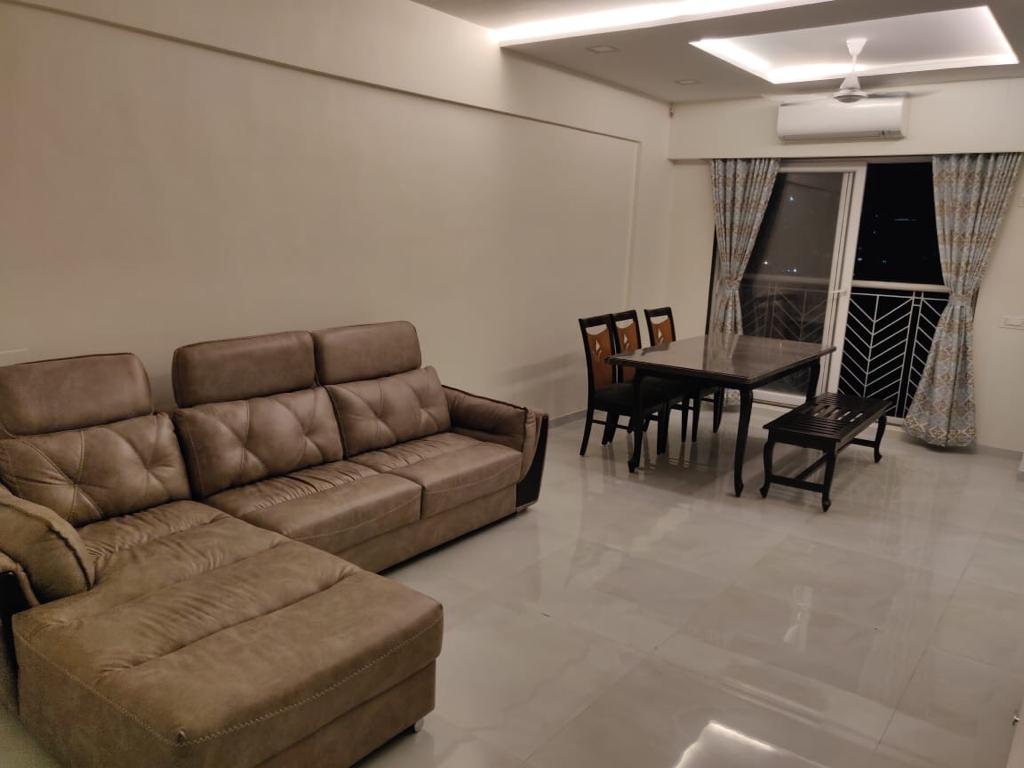 2 BHK Semi-Furnished in Yash Orion, Goregaon East - Photo 4