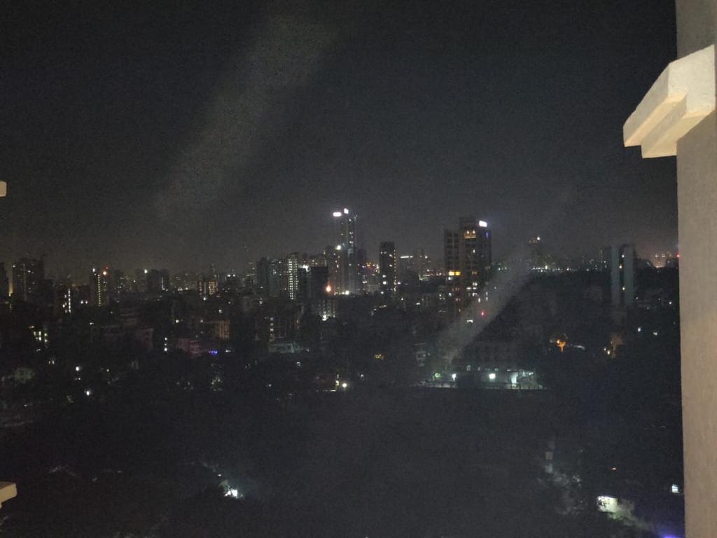 2 BHK Semi-Furnished in Yash Orion, Goregaon East - Photo 6