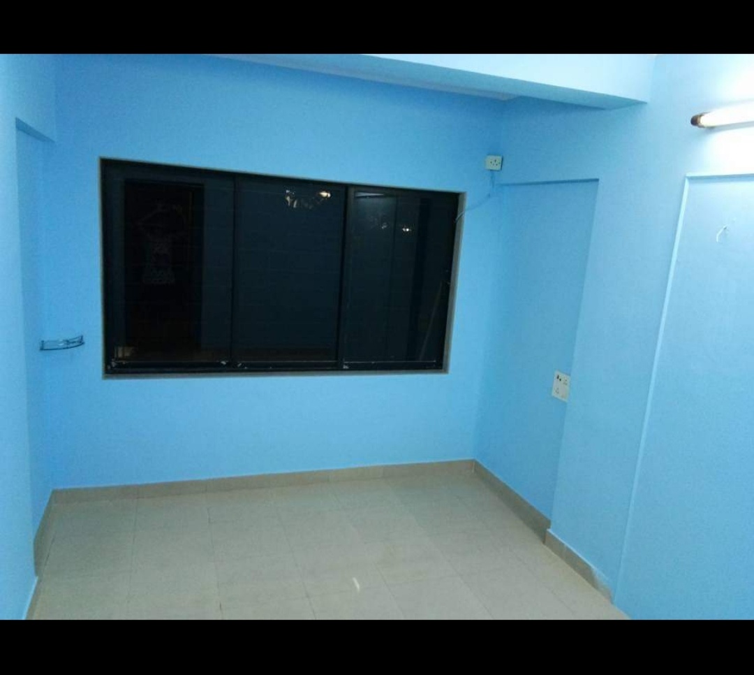 2 BHK Semi-Furnished in Passion Flower, Bandra West - Photo 1