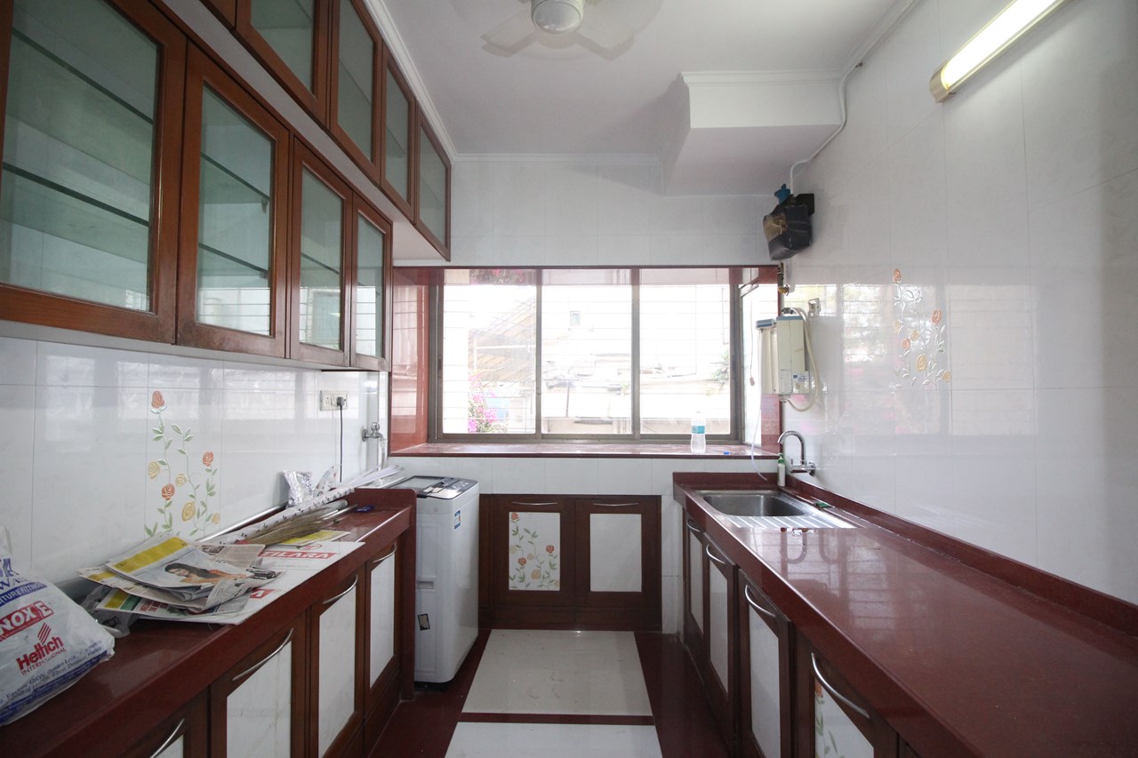 2 BHK Semi-Furnished in Grand Canyon, Bandra West - Photo 6