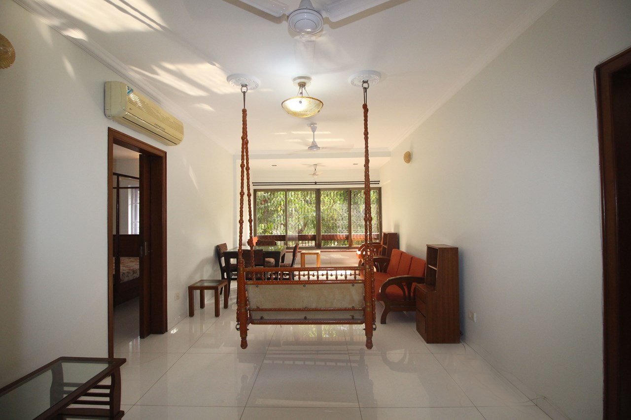 2 BHK Semi-Furnished in Grand Canyon, Bandra West - Photo 5