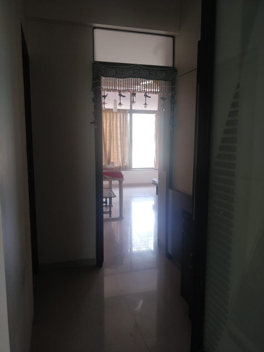 4 BHK in Maheshwar Darshan, Santacruz West - Photo 3