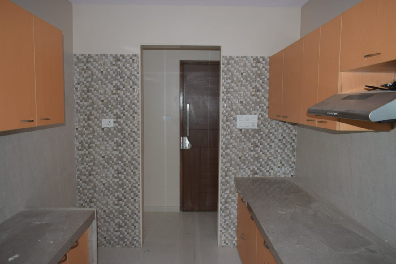 3 BHK Semi-Furnished in Kabra Centroid, Santacruz East - Photo 6