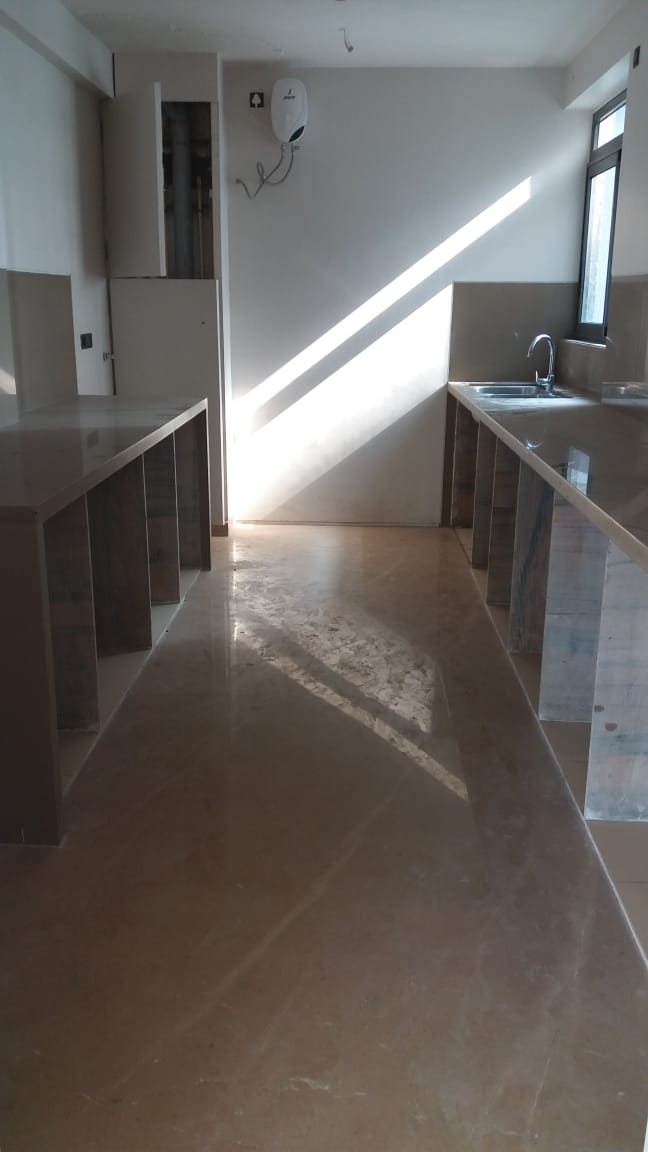 4 BHK Semi Furnished in Rustomjee Seasons, Bandra East - Photo 2