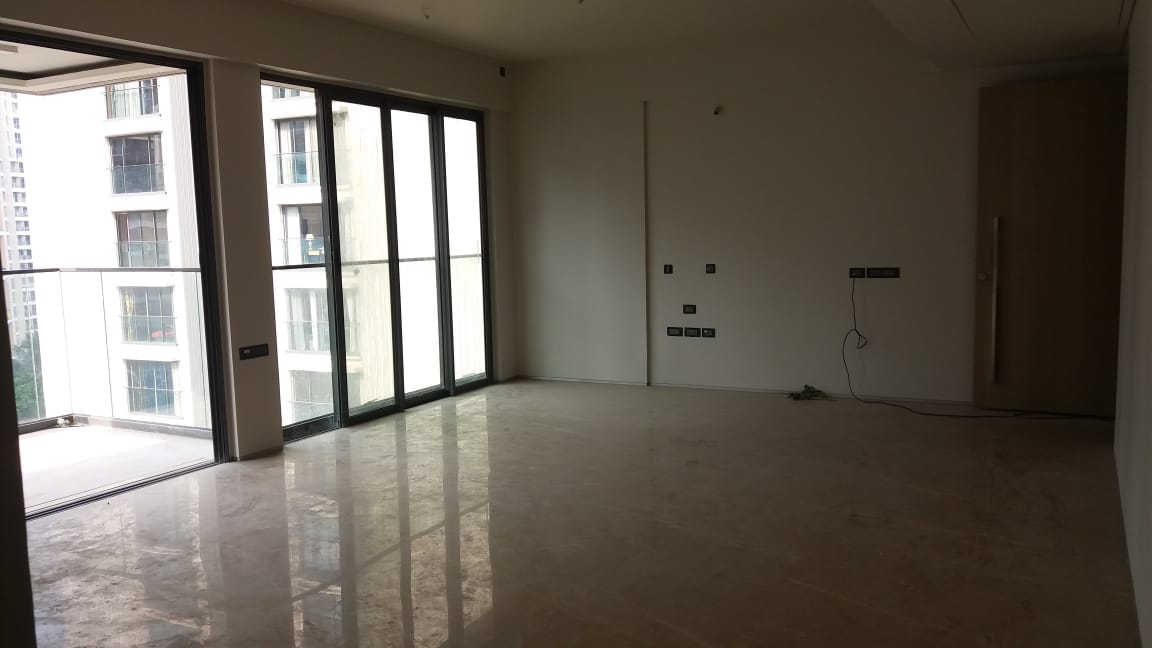 4 BHK Semi Furnished in Rustomjee Seasons, Bandra East - Photo 3