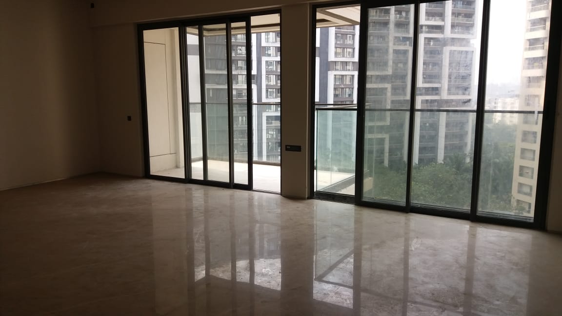 4 BHK Semi Furnished in Rustomjee Seasons, Bandra East - Photo 4