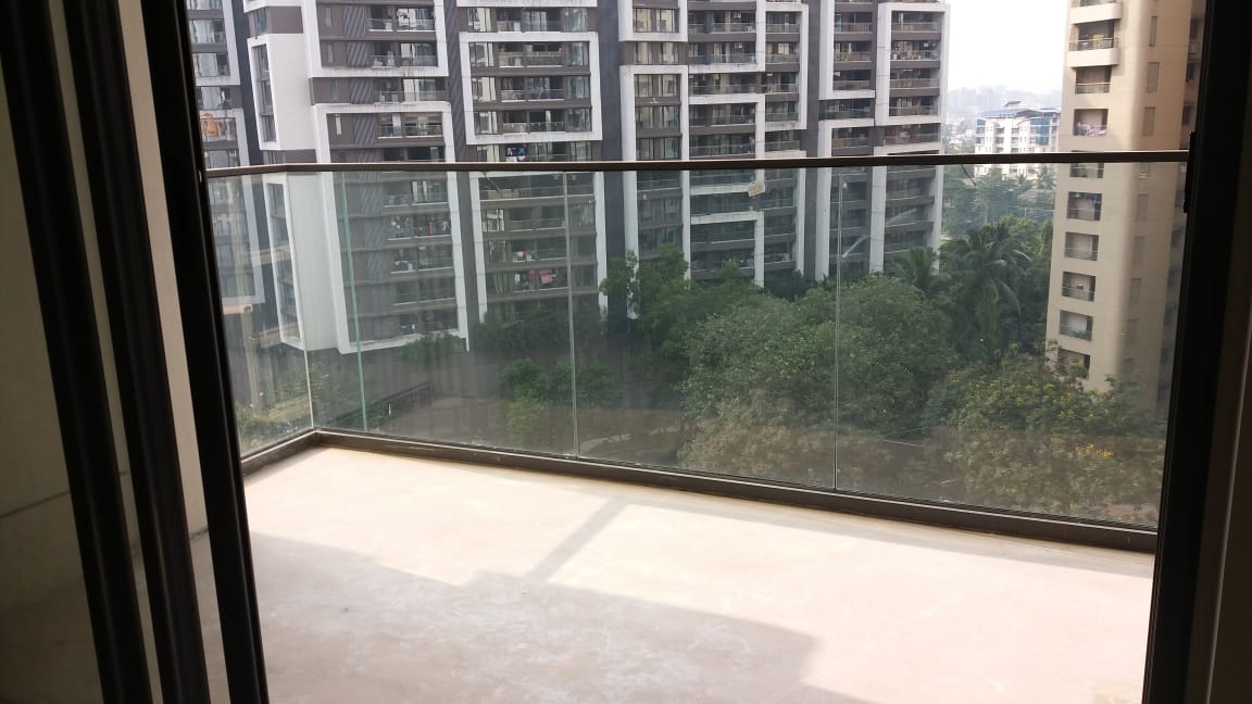 4 BHK Semi Furnished in Rustomjee Seasons, Bandra East - Photo 5