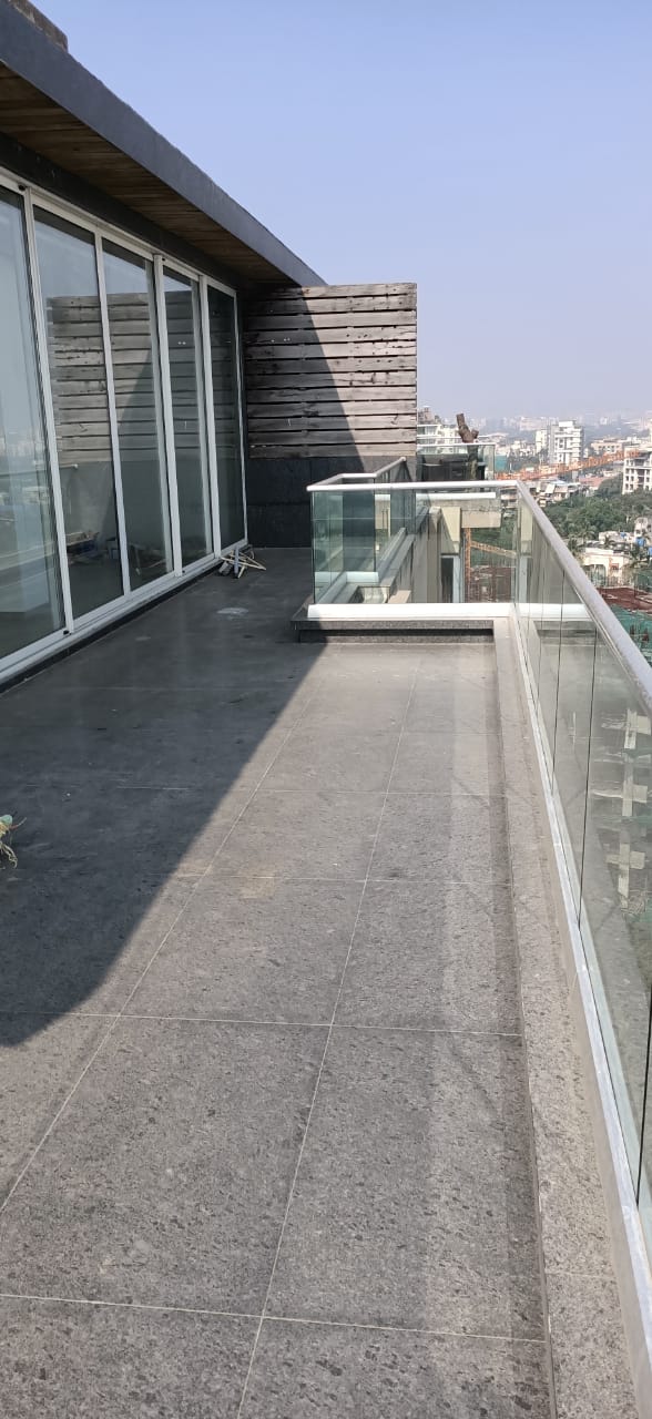 3 BHK Semi-Furnished in Seasons Residency, Santacruz West - Photo 3