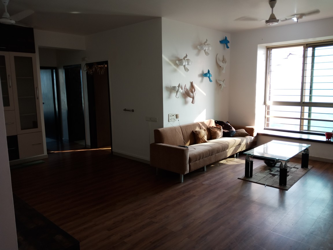 5 BHK in Oberoi Woods, Goregaon East - Photo 4