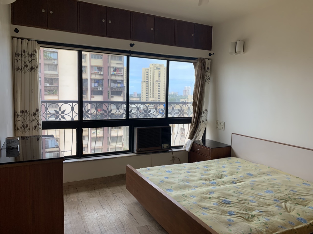 3 BHK Fully Furnished in Riya Palace, Andheri West - Photo 4