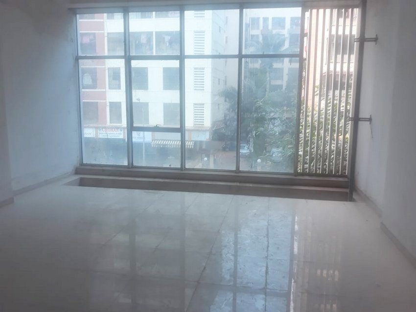 4 BHK in Moongipa Arcade, Andheri West - Photo 4