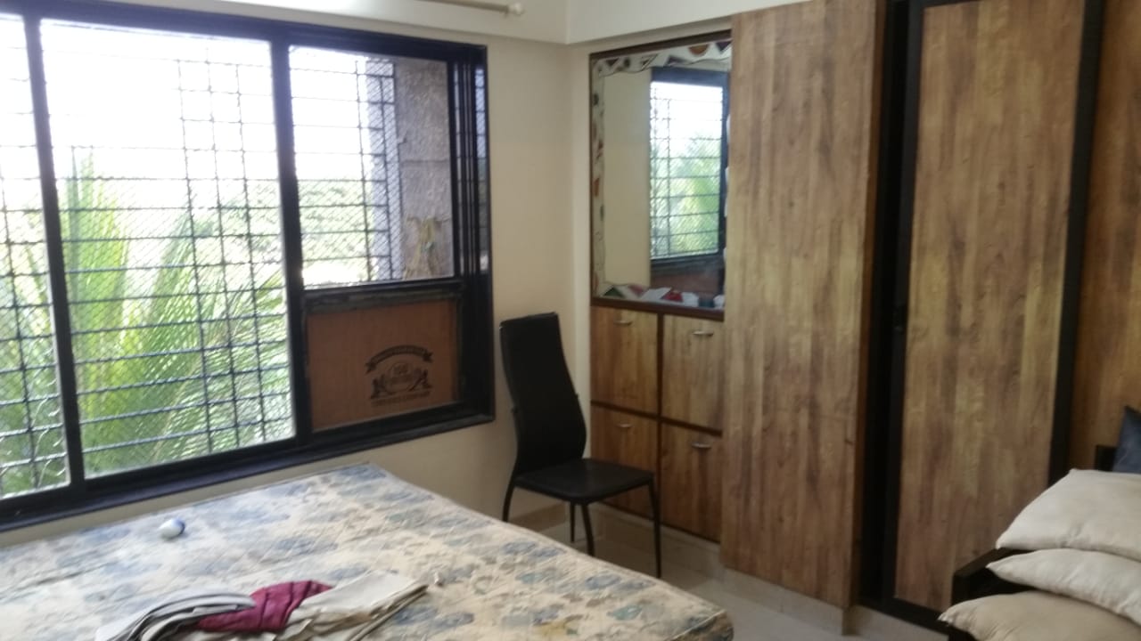 3 BHK in Laxmi Palace, Khar West - Photo 4