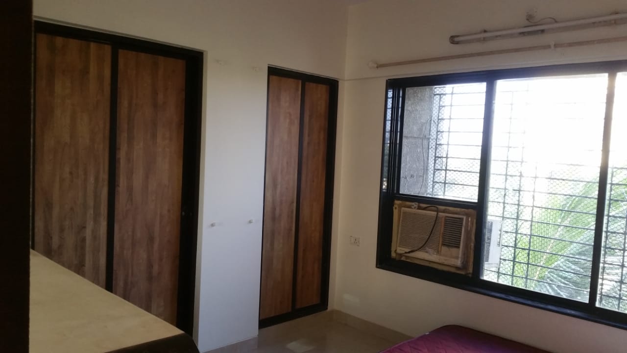 3 BHK in Laxmi Palace, Khar West - Photo 6
