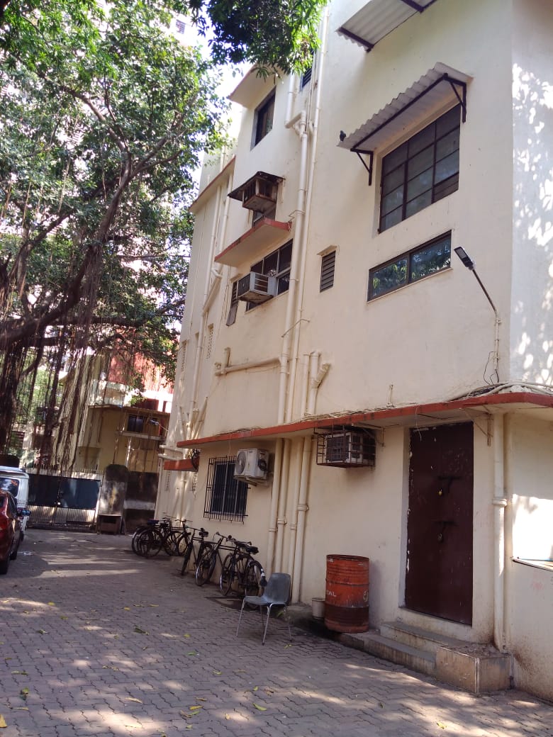 Office ready in Cama Industrial Estate , Lower Parel