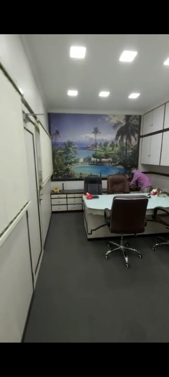 Office furnished in Crystal Plaza, Andheri West - Photo 6
