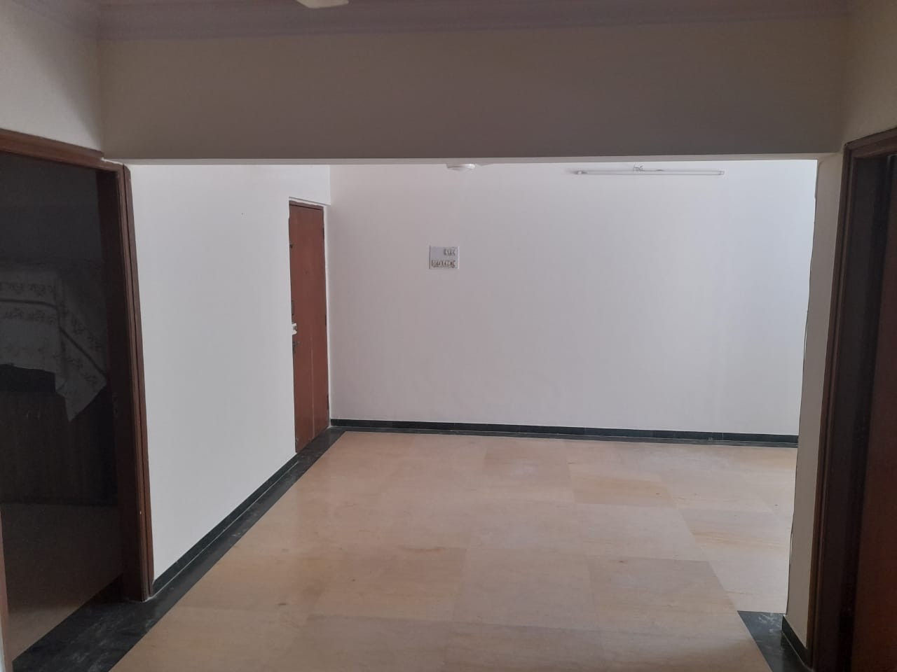 2 BHK in Serenity Tower, Andheri West - Photo 5