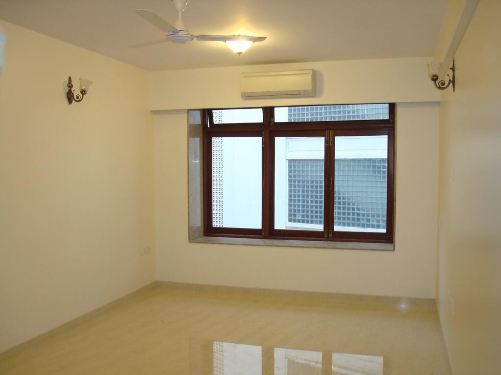 3 BHK in Turf View, Worli - Photo 5