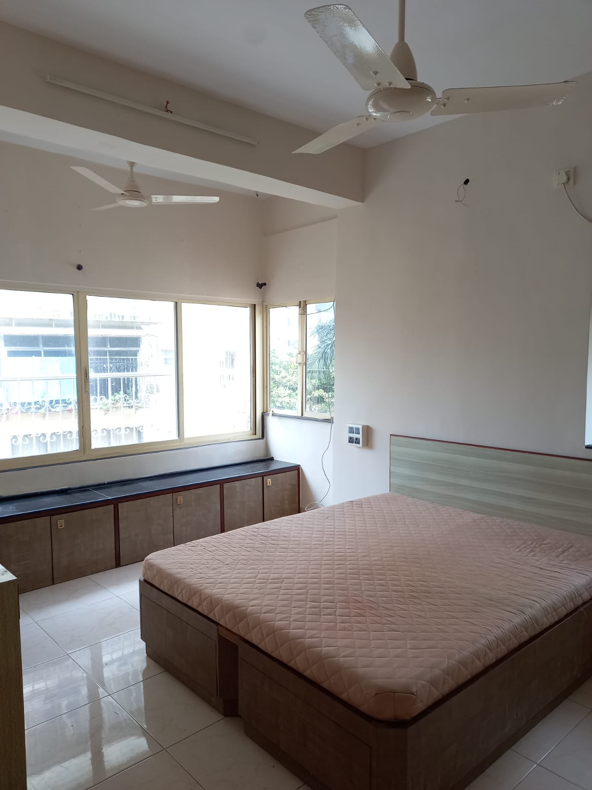 2 BHK Fully Furnished in Cozy Home, Bandra West - Photo 4