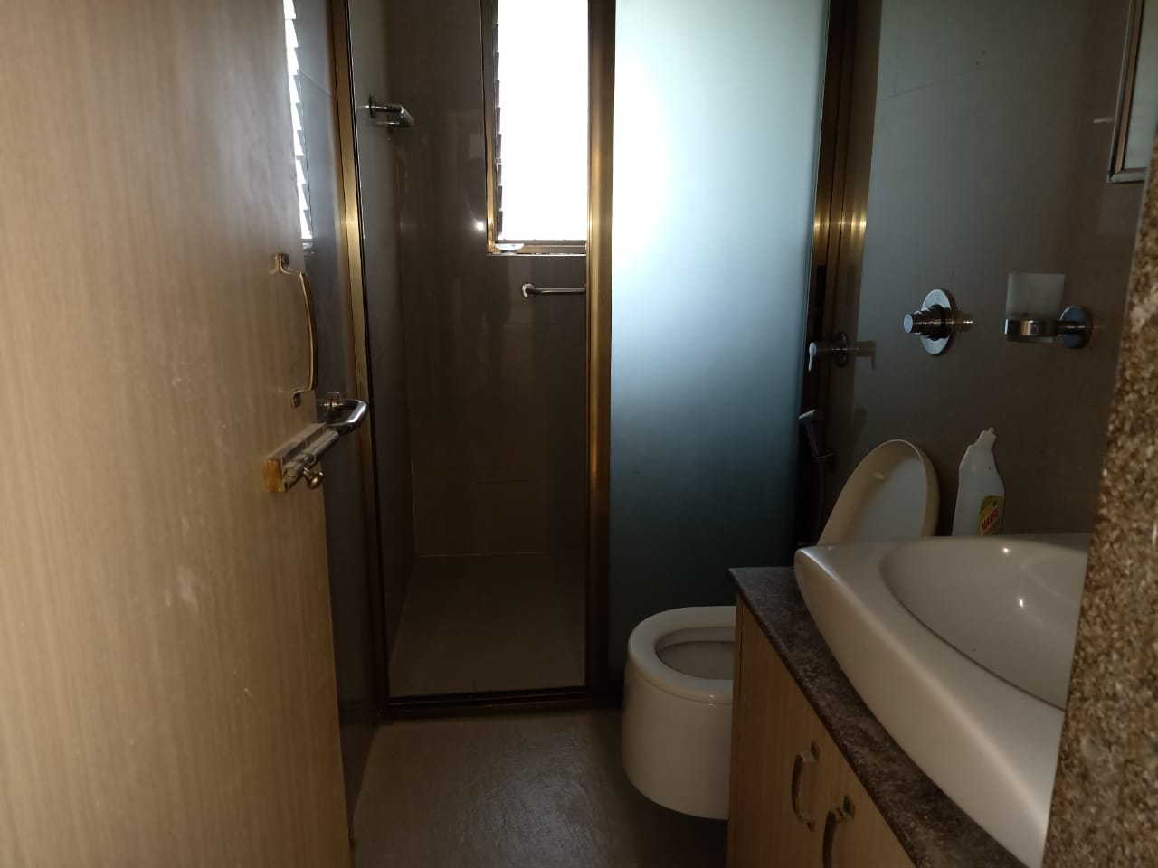 2 BHK Fully Furnished With White Goo in Captain Villa, Bandra West - Photo 6