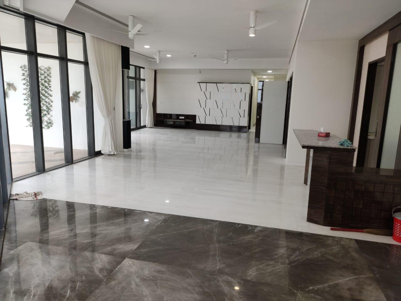 4 BHK Fully Furnished in Omkar 1973, Worli - Photo 5