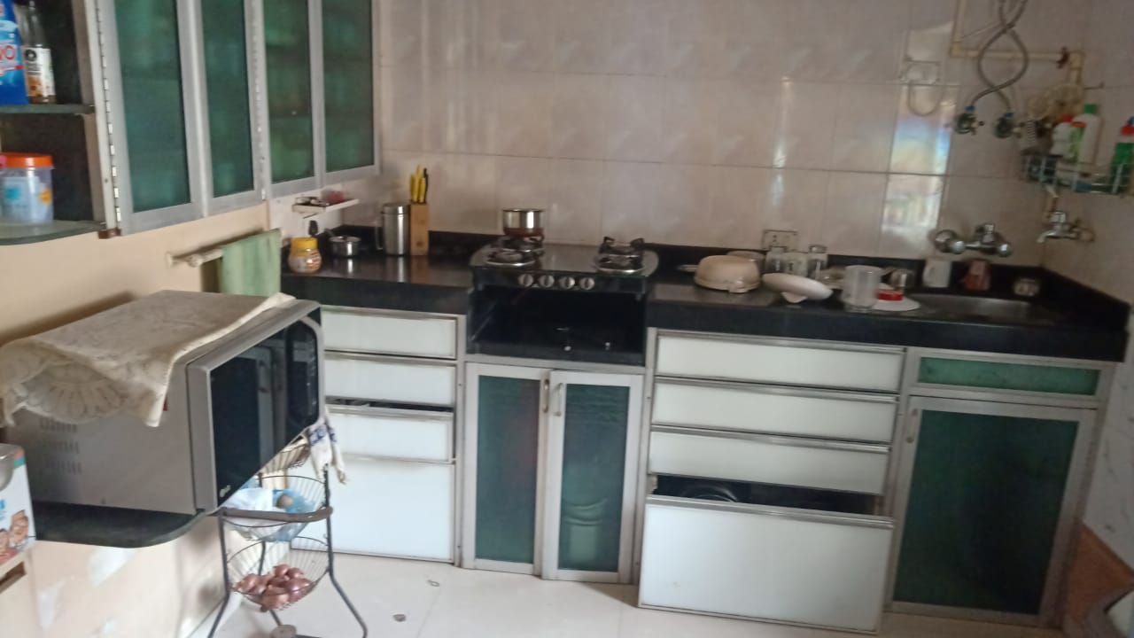2 BHK in Om Shri Gurudev, Khar West - Photo 6