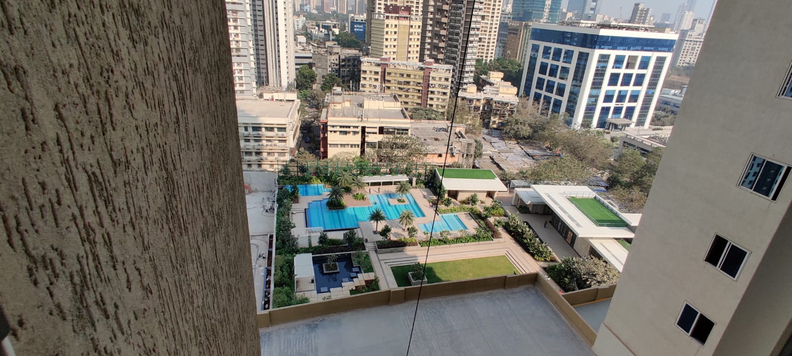 5 BHK Semi-Furnished in Raheja Imperia, Worli - Photo 4