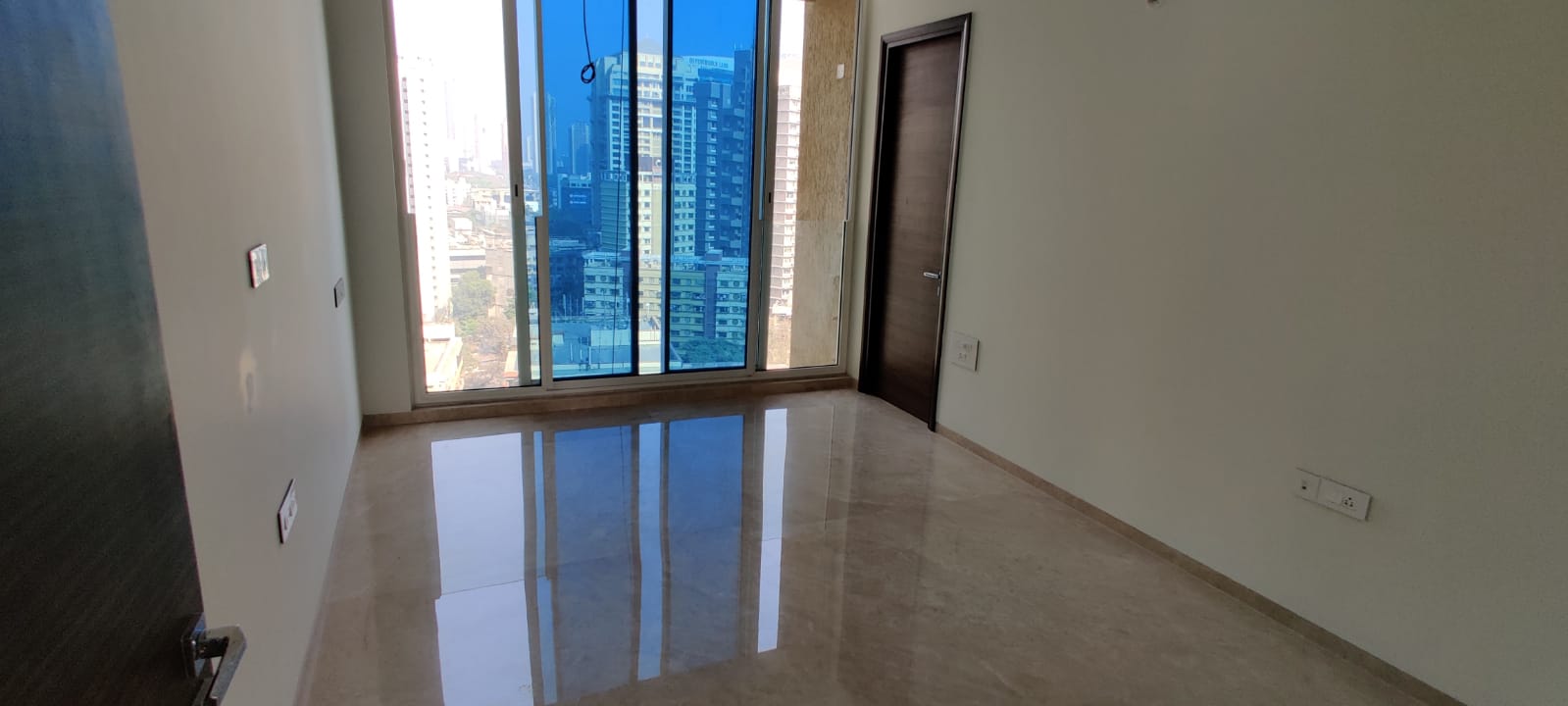 5 BHK Semi-Furnished in Raheja Imperia, Worli - Photo 6