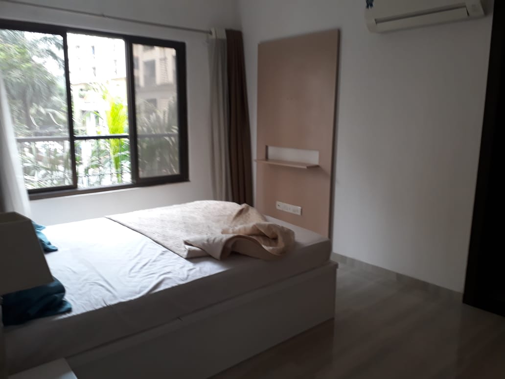 2 BHK Semi-Furnished in Lalani Grandeur, Goregaon East - Photo 6