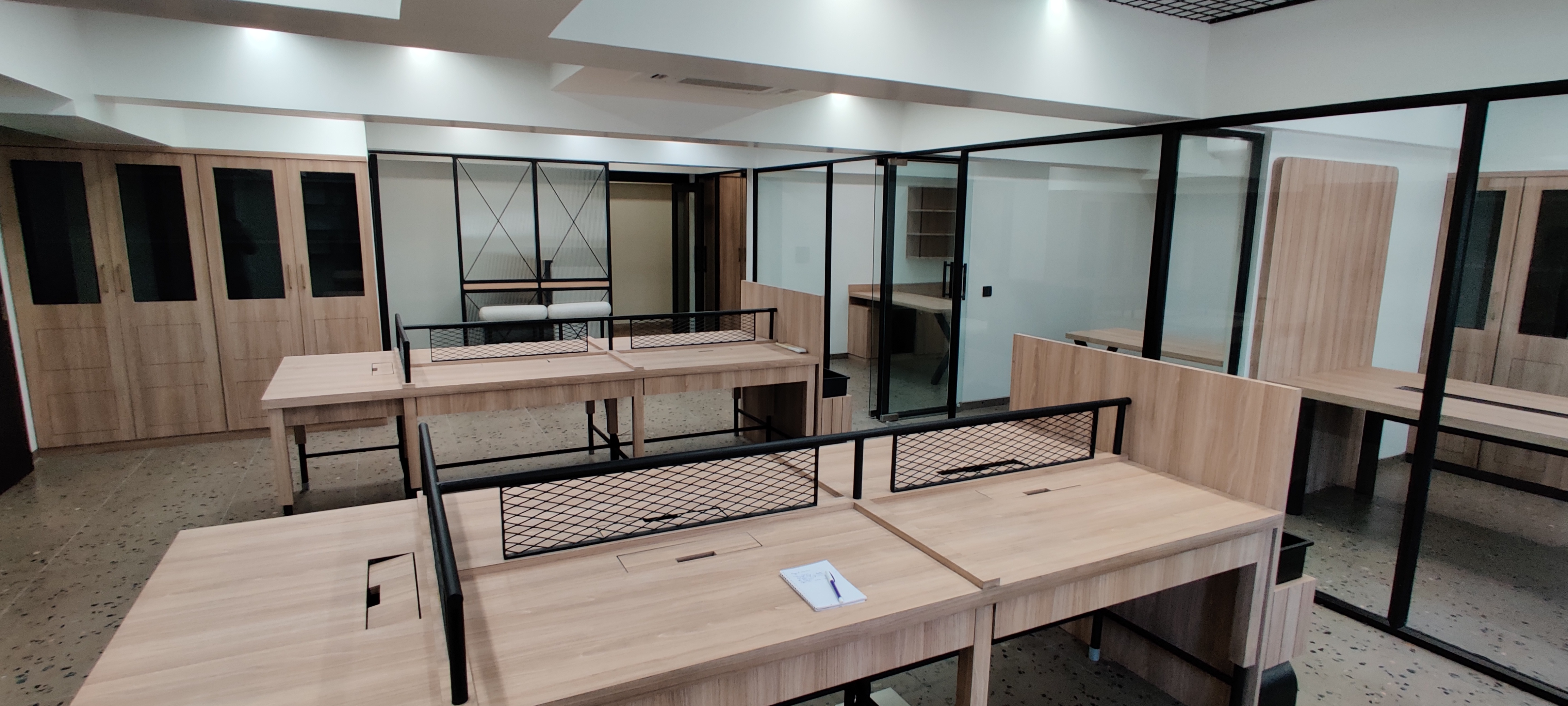 Office Semi-Furnished in Regent Chambers, Nariman Point - Photo 6