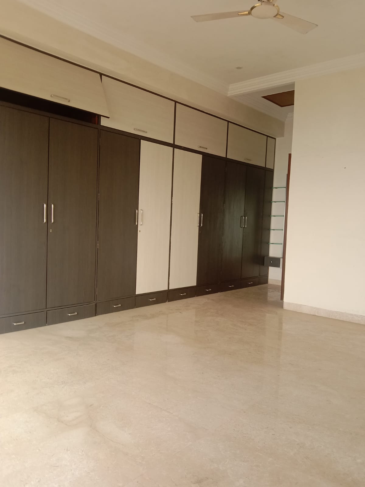 2 BHK in Madhuli, Worli - Photo 5