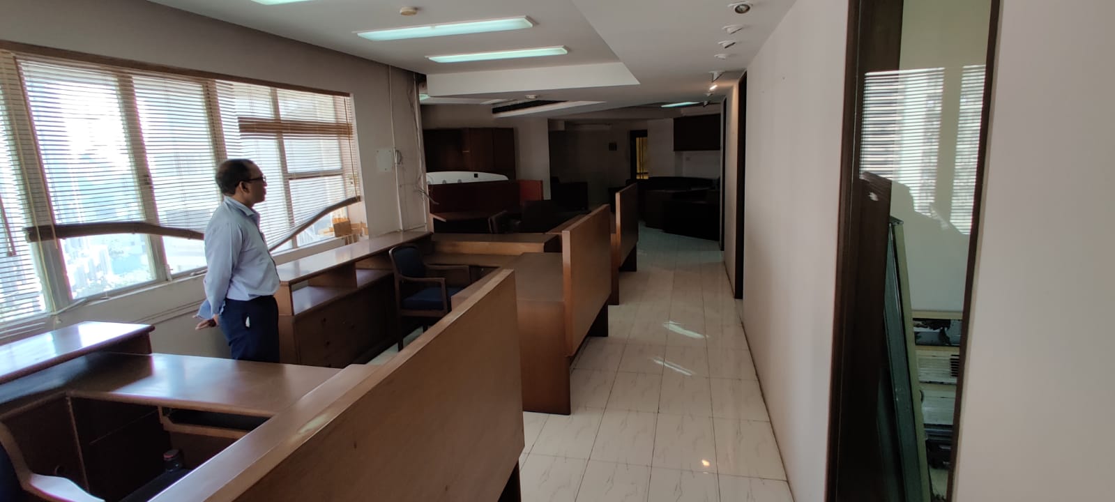 Office Fully Furnished in Maker Chambers VI, Nariman Point - Photo 2