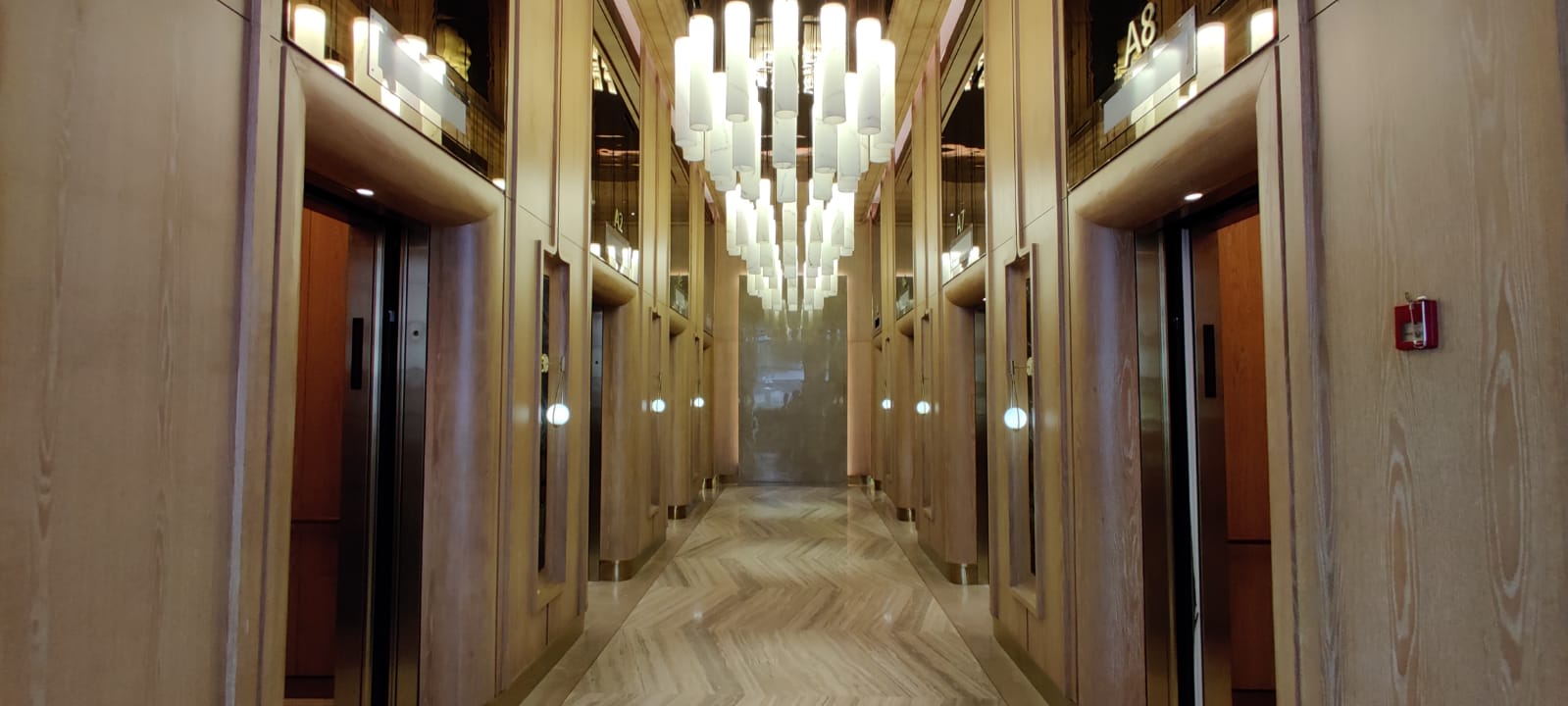 Office Fully Furnished in One Lodha Place, Lower Parel - Photo 5