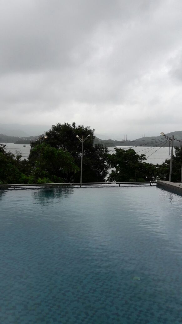 4 BHK Fully Furnished in Wadhwa Solitaire, Powai - Photo 4