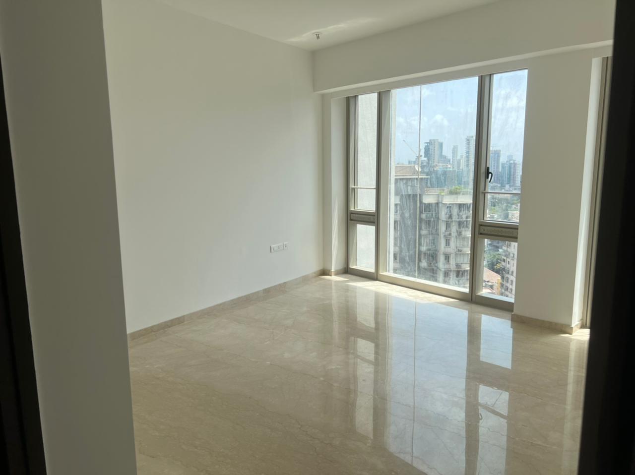 4 BHK Semifurnished in Lodha Kiara, Worli - Photo 5