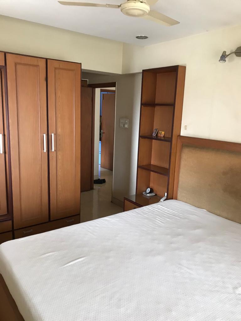 2 BHK Fully Furnished in Mahindra Heights, Tardeo - Photo 2