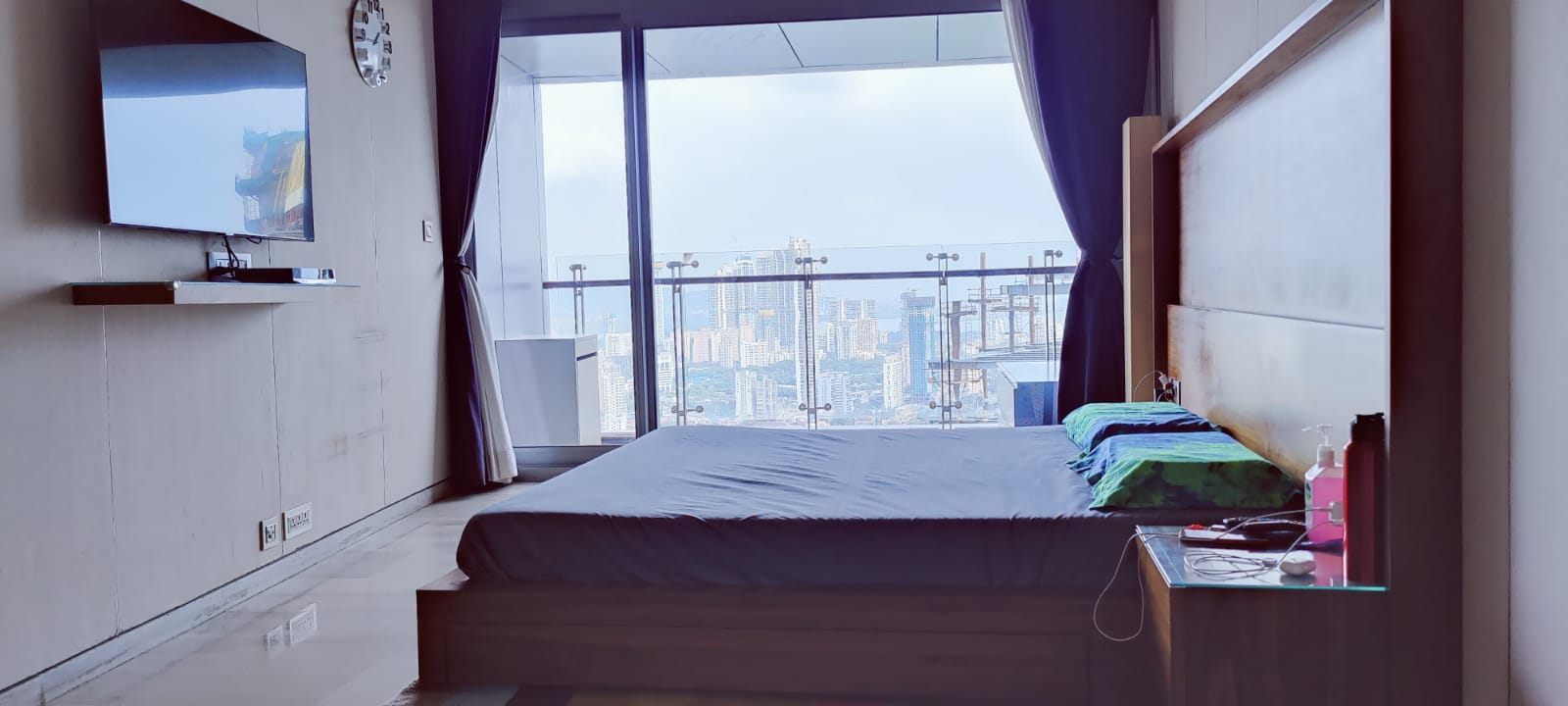 4 BHK Semi-Furnished in Lodha World Crest, Lower Parel - Photo 2