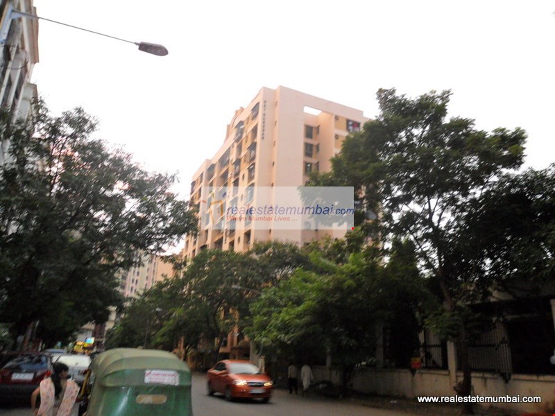 3 BHK in Sai Darshan, Andheri West - Photo 4