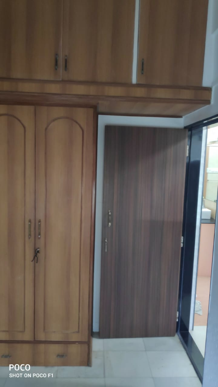 1 BHK Semi-Furnished in New Pushpa Milan, Worli - Photo 3