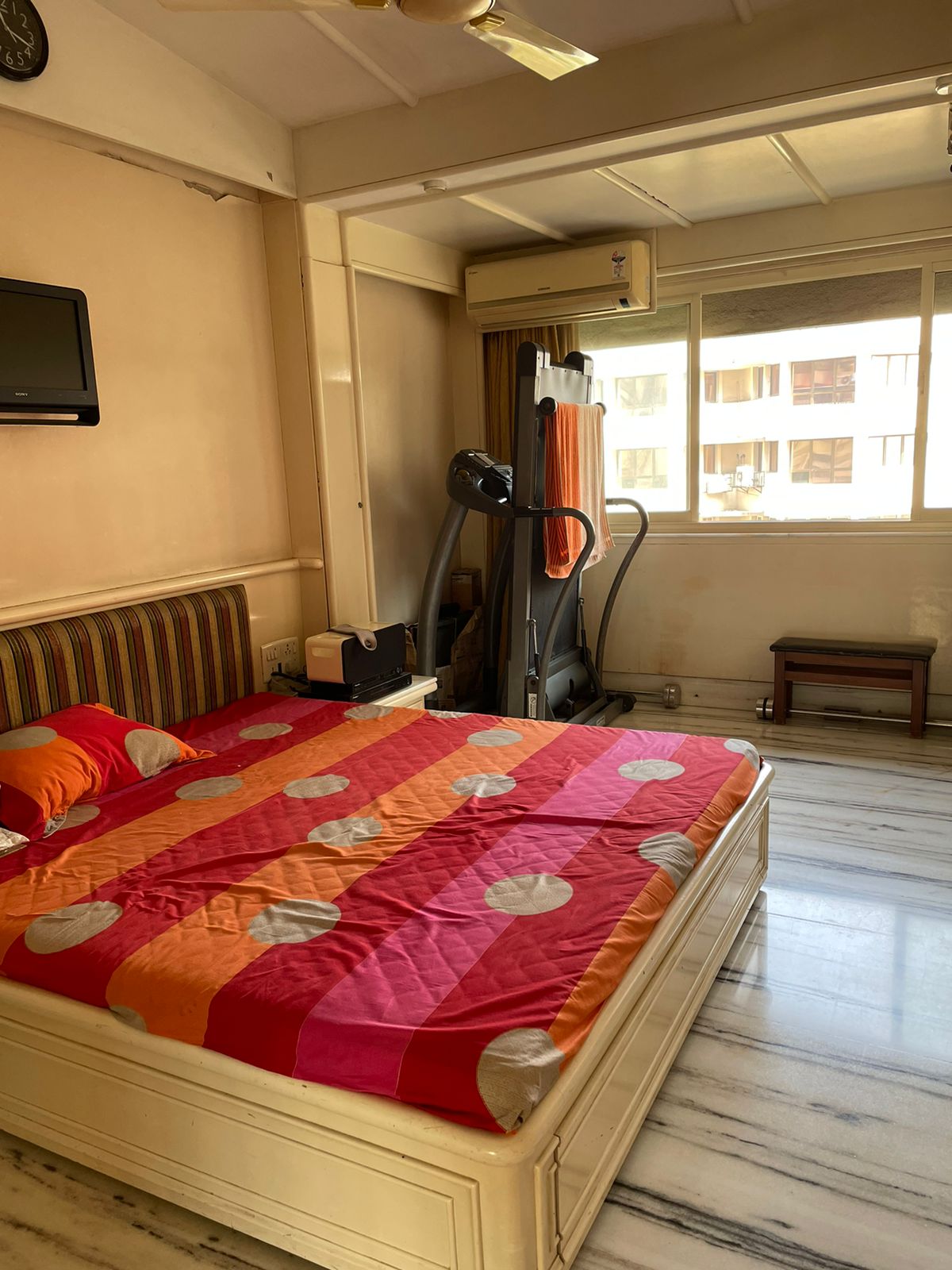 3 BHK Semi Furnished in Basant Apartment, Cuffe Parade - Photo 4